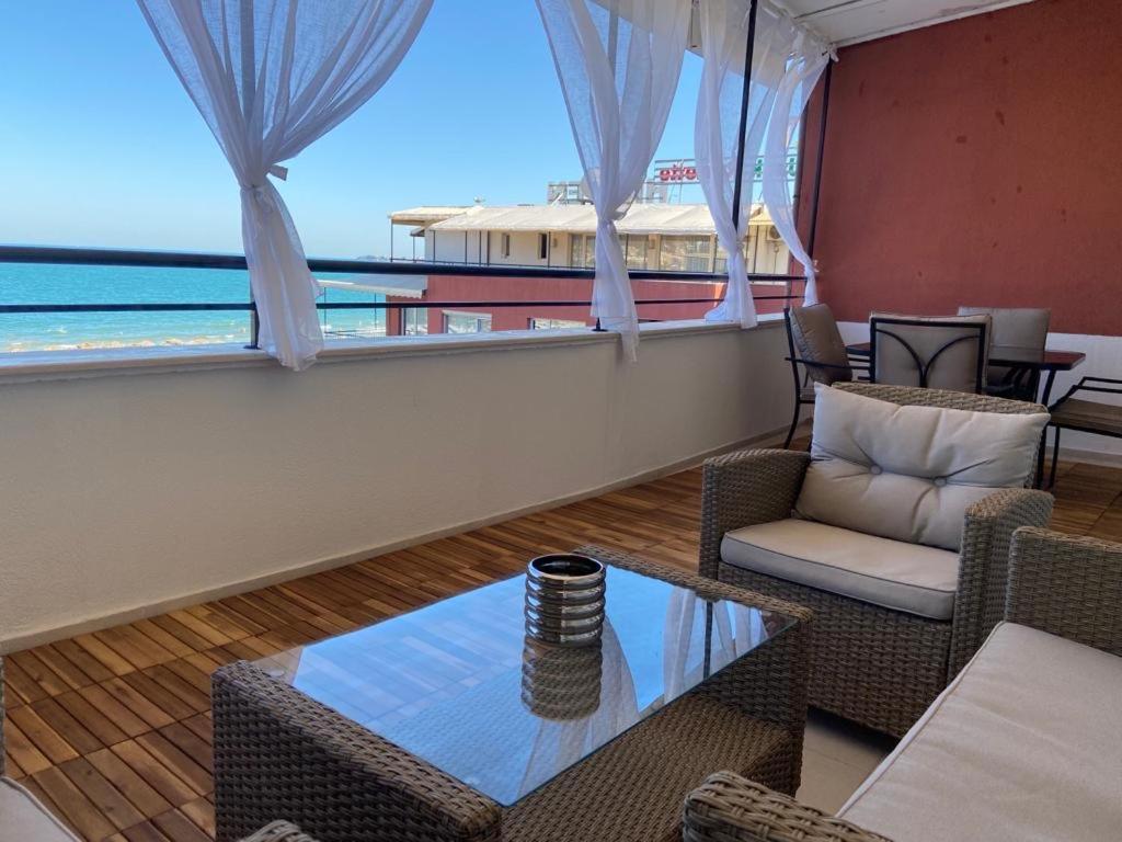 Seaview Heaven Sunny Apartment