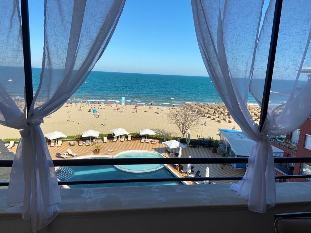 Seaview Heaven Sunny Apartment